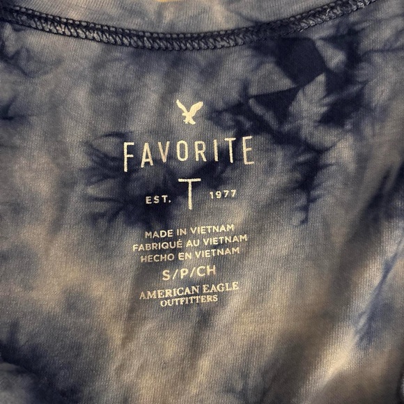 American Eagle blue tie-dye v-neck tee - Picture 3 of 3